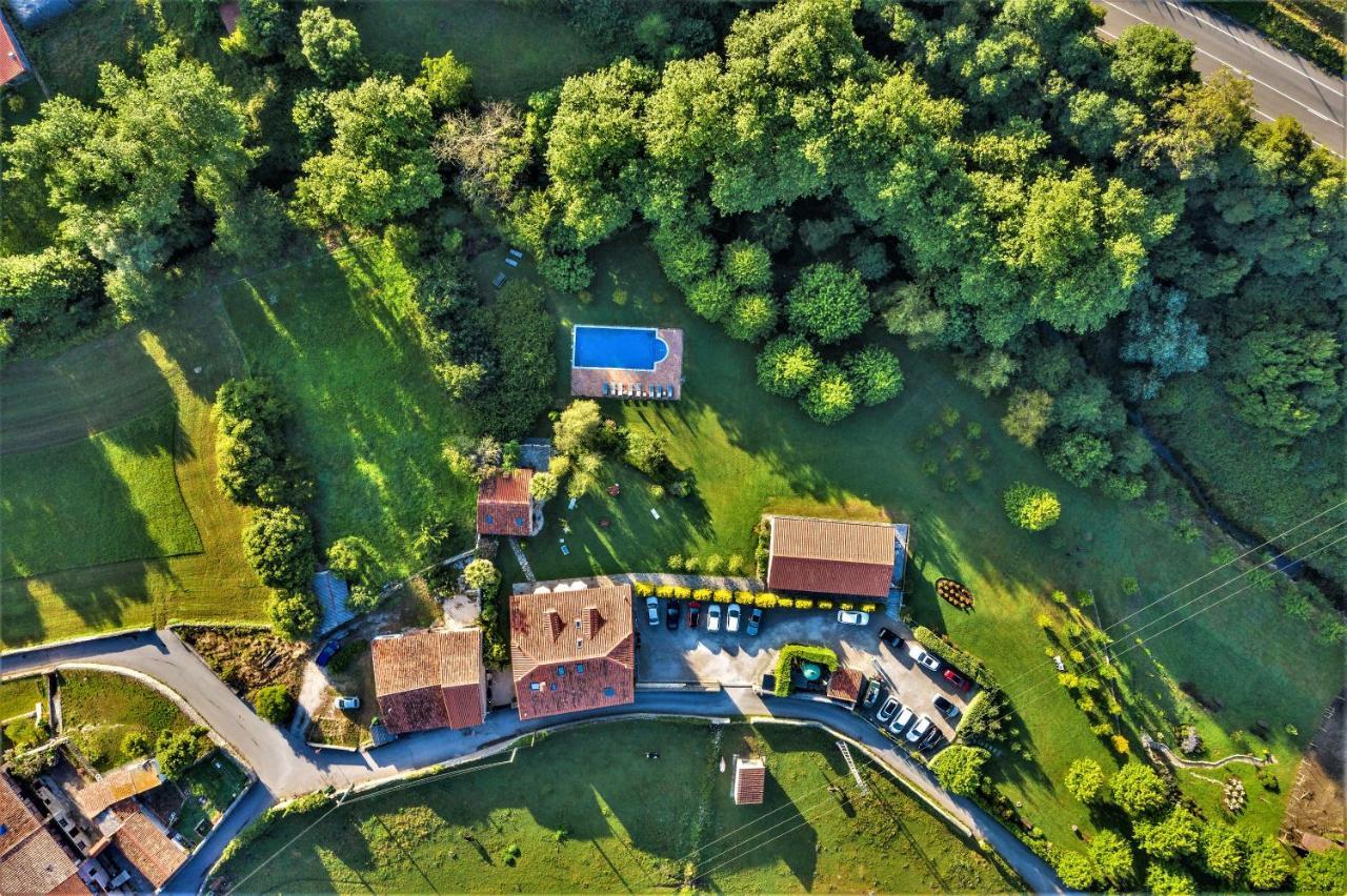 Palacion De Toñanes Екстериор снимка